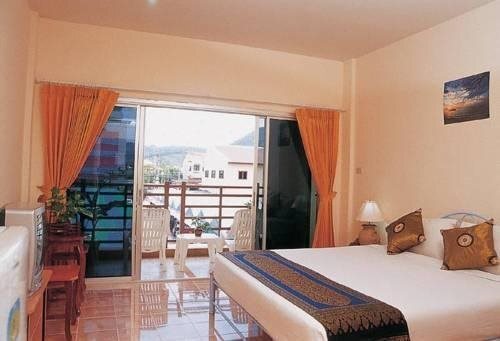 Кату: Thaweewong Guesthouse