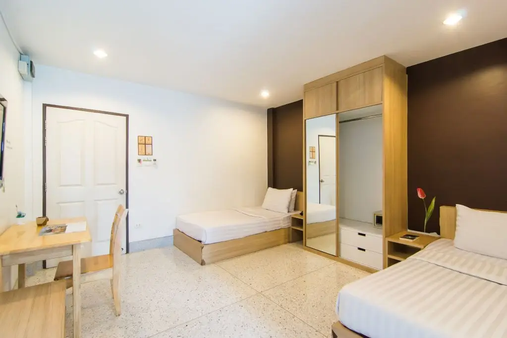 Бангкок: The Fifth Residence Hotel