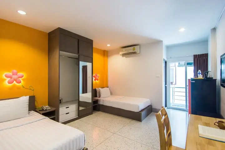 Бангкок: The Fifth Residence Hotel