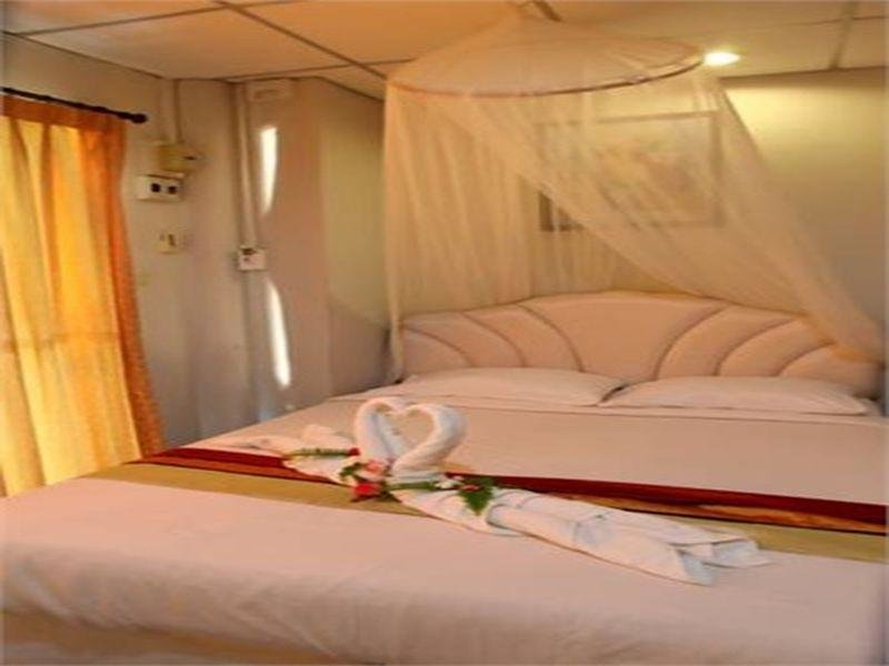 Сай Йок: Saitharn Iyara Resort &Spa
