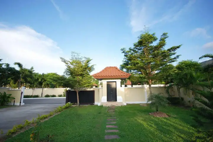 Тхаланг: Les Palmares Villas
