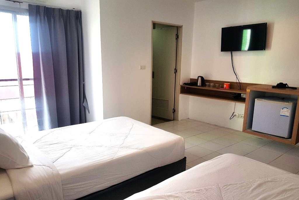 Кату: Patong Bay Inn
