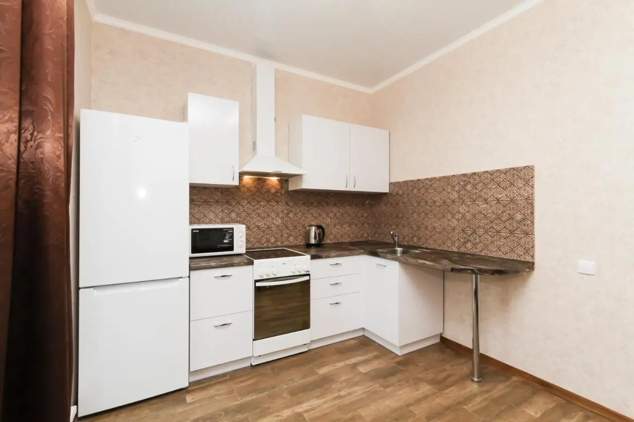 Новосибирск: Apartment on Kirova 32