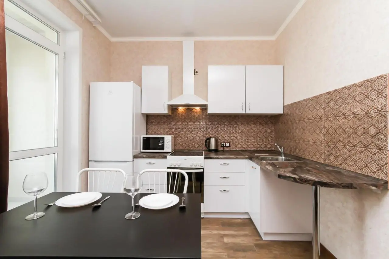 Новосибирск: Apartment on Kirova 32