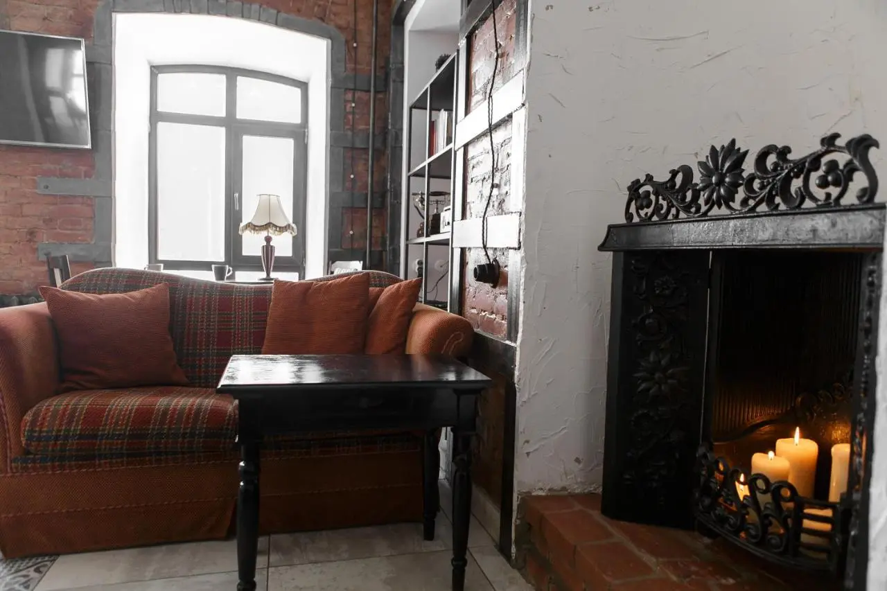 Омск: Отель Brick Walls Hotel