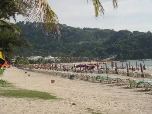 Кату: Sutra Beachfront Boutique Hotel