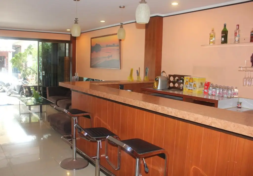 Кату: Sun Beach House
