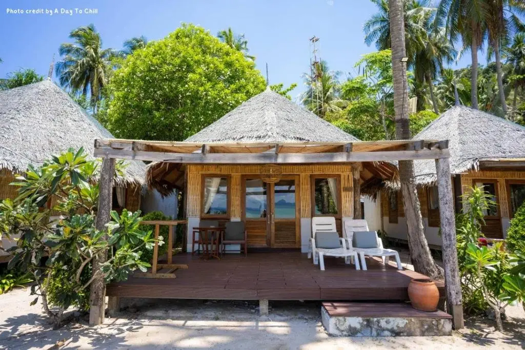 главный пляж: Thapwarin Resort-Green Hotel