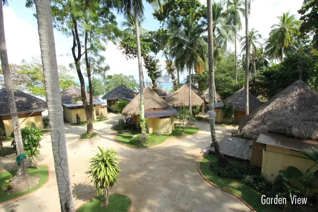 главный пляж: Thapwarin Resort-Green Hotel