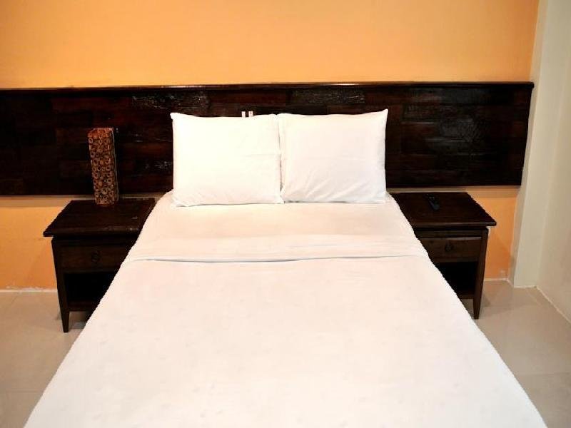 Самуи: Lek City Hotel