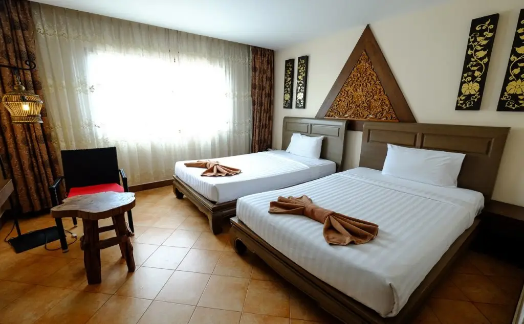 Паттайя: The Red Balcony Inn