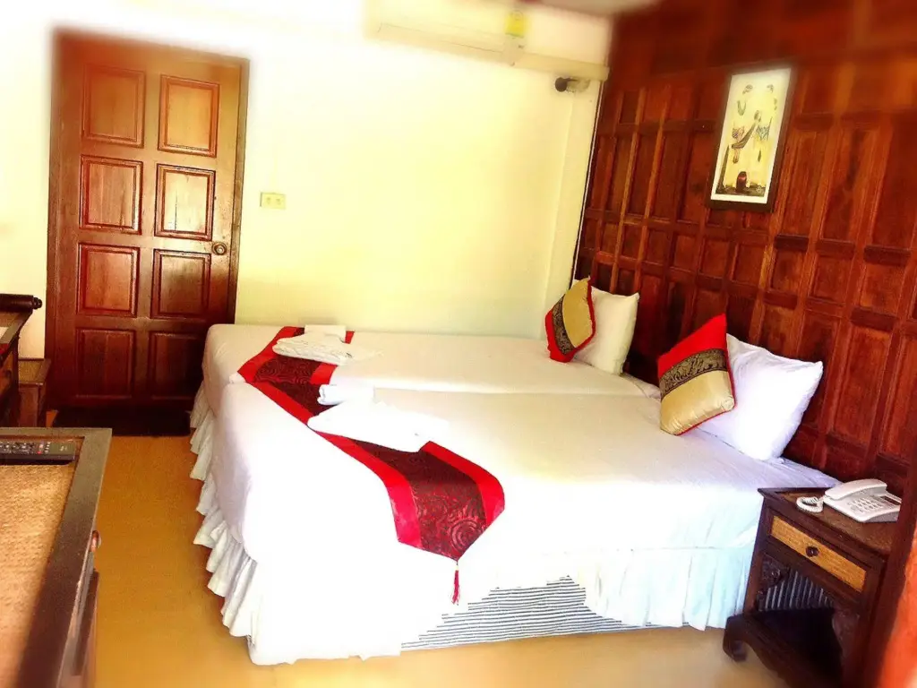 Самутсонгкхрам: Jaroenrat Resort