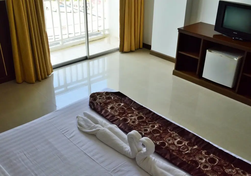 Кату: Soleluna Hotel