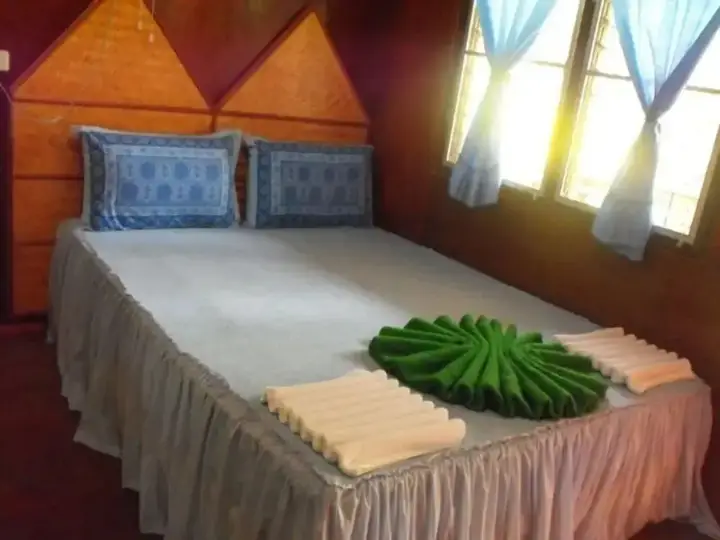 Краби: Adam Bungalow