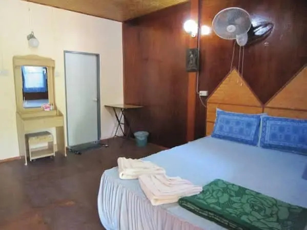 Краби: Adam Bungalow