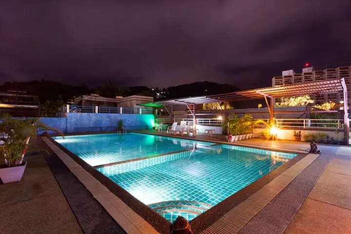 Пхукет: Larn Park Resortel