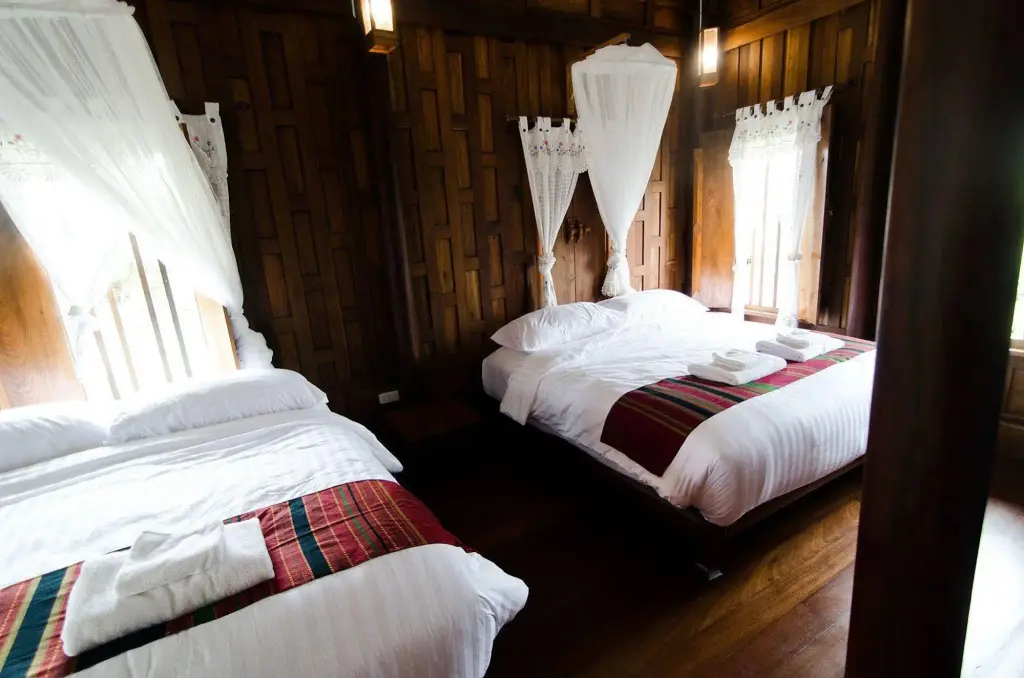 Дамноен Садуак: Maikaew Damnoen Resort