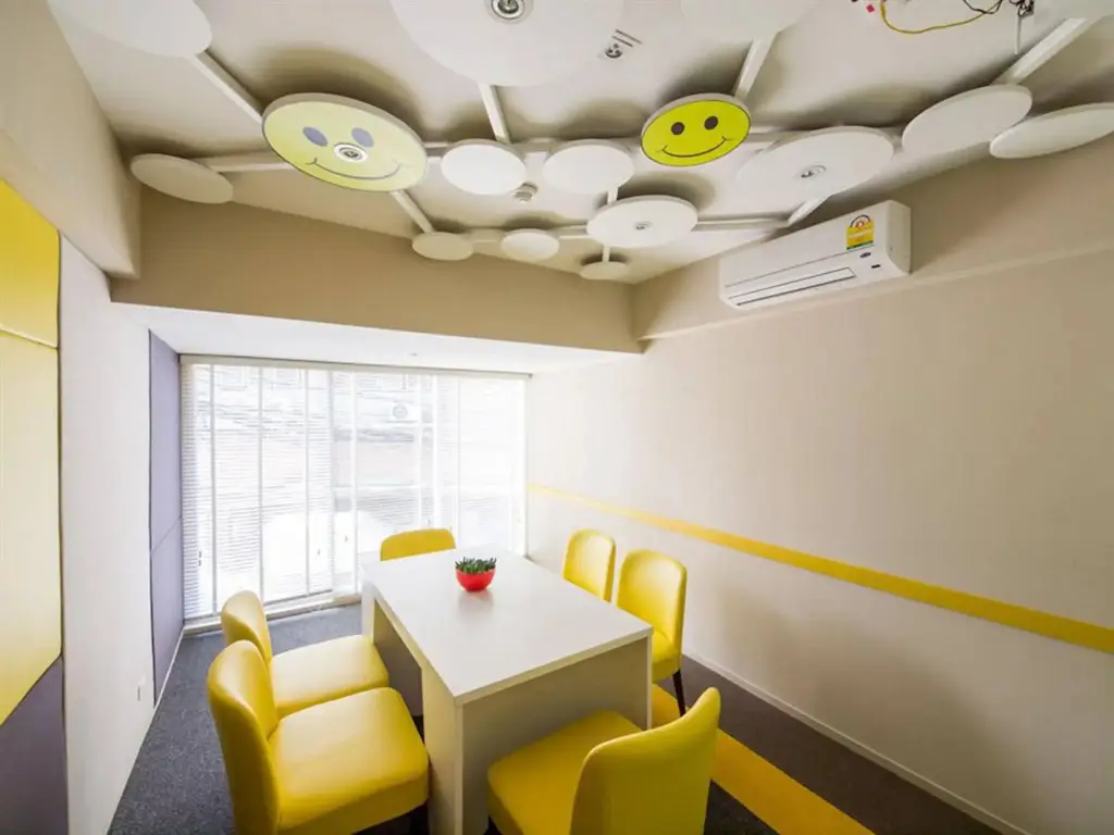 Бангкок: Myhotel CMYK Ratchada
