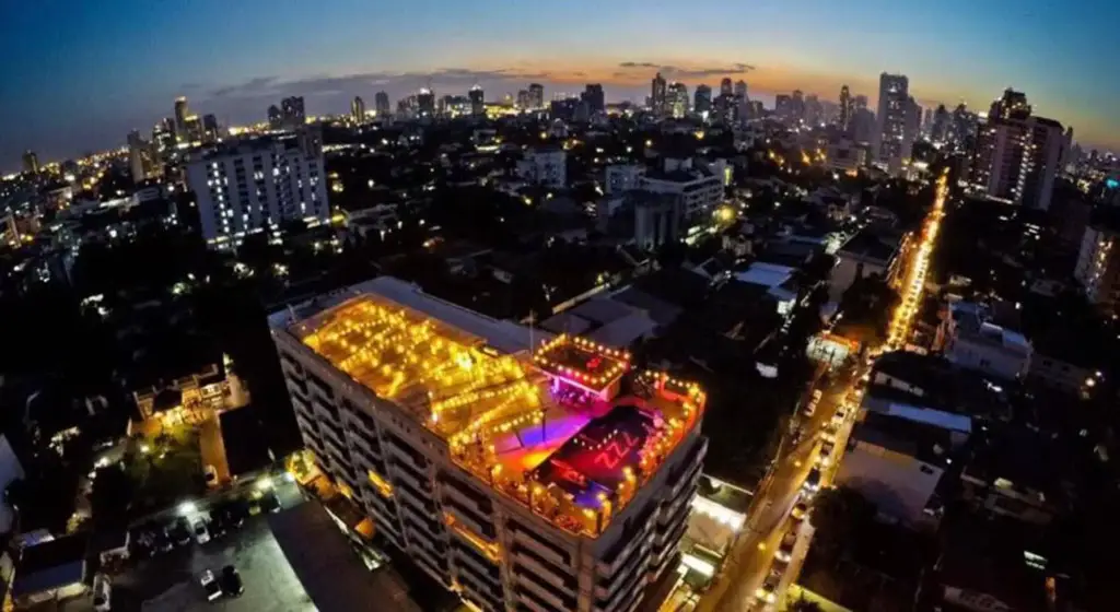 Бангкок: Paradise Sukhumvit