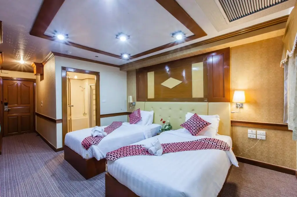 Бангкок: Paradise Sukhumvit