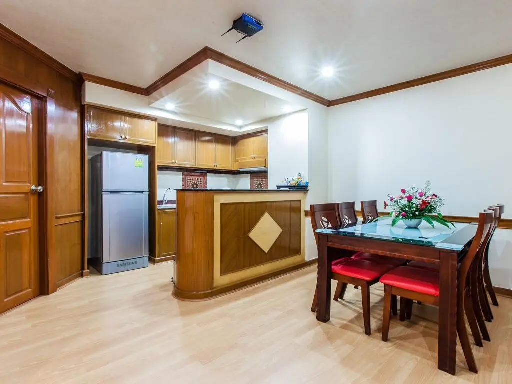 Бангкок: Paradise Sukhumvit