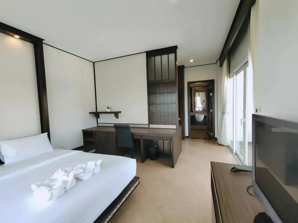 Муанг: Ratana Hotel Chalong