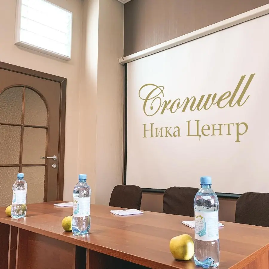 Омск: Отель Cronwell Ника Центр
