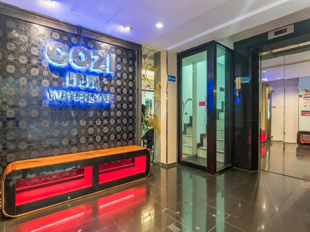 Бангкок: The Cozi Inn