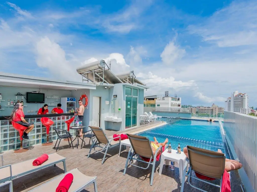 Кату: Hallo Patong Hotel & Restaurant