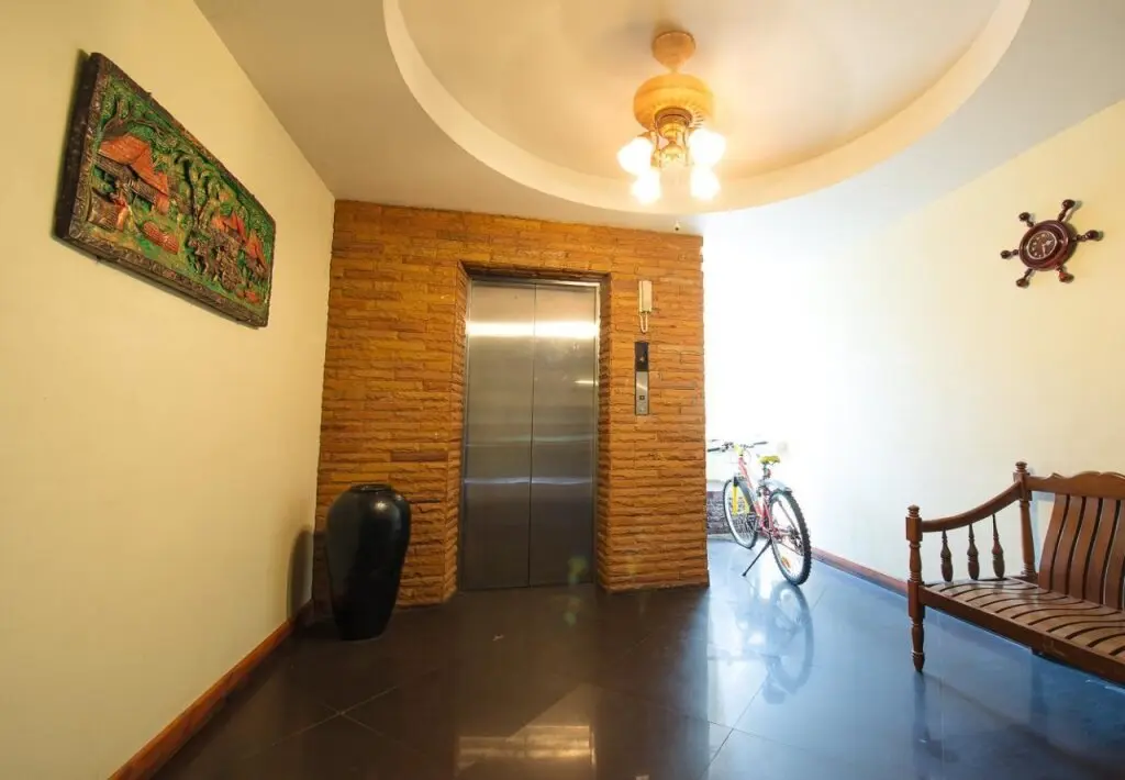 Бангкок: Sathorn Saint View Serviced Apartment