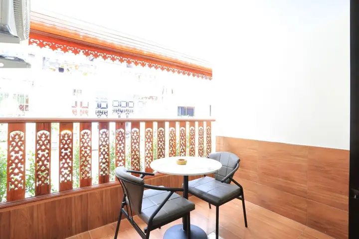 carousel image 5