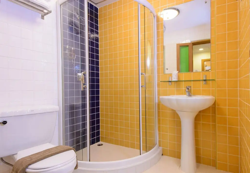 Бангкок: Golden House Bangkok