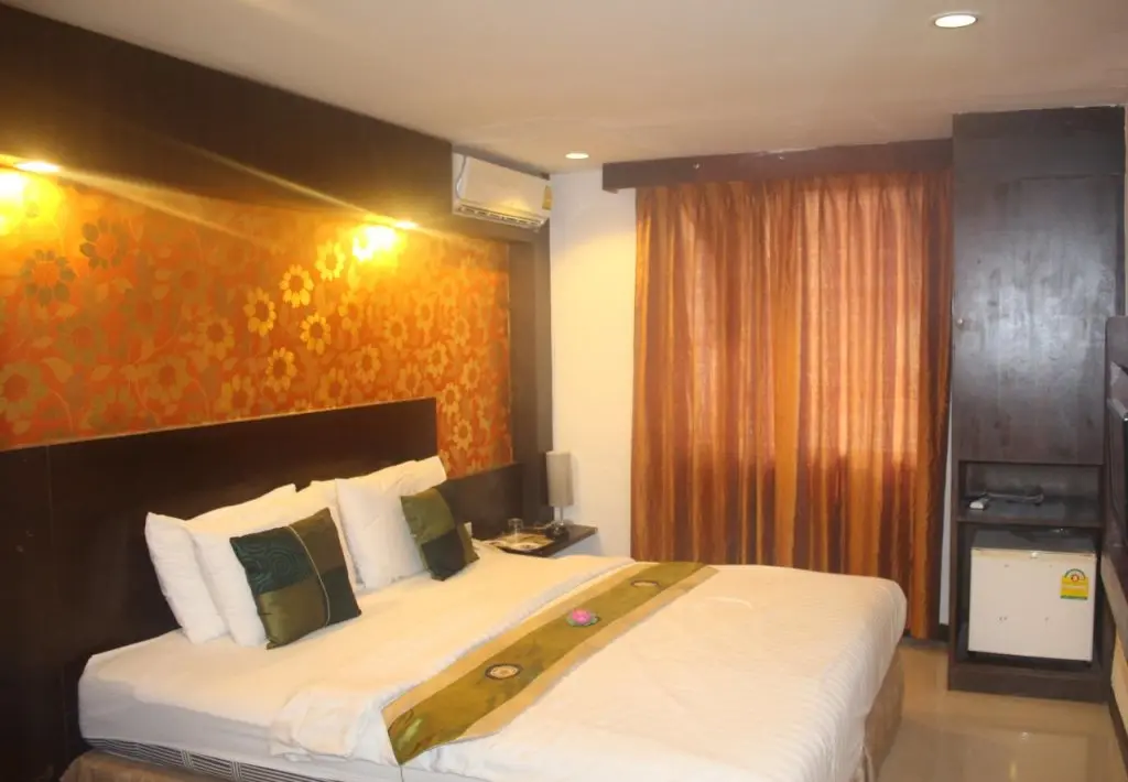 Паттайя: Central Place Hotel