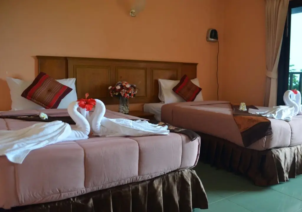 Ланта: Pada Hotel