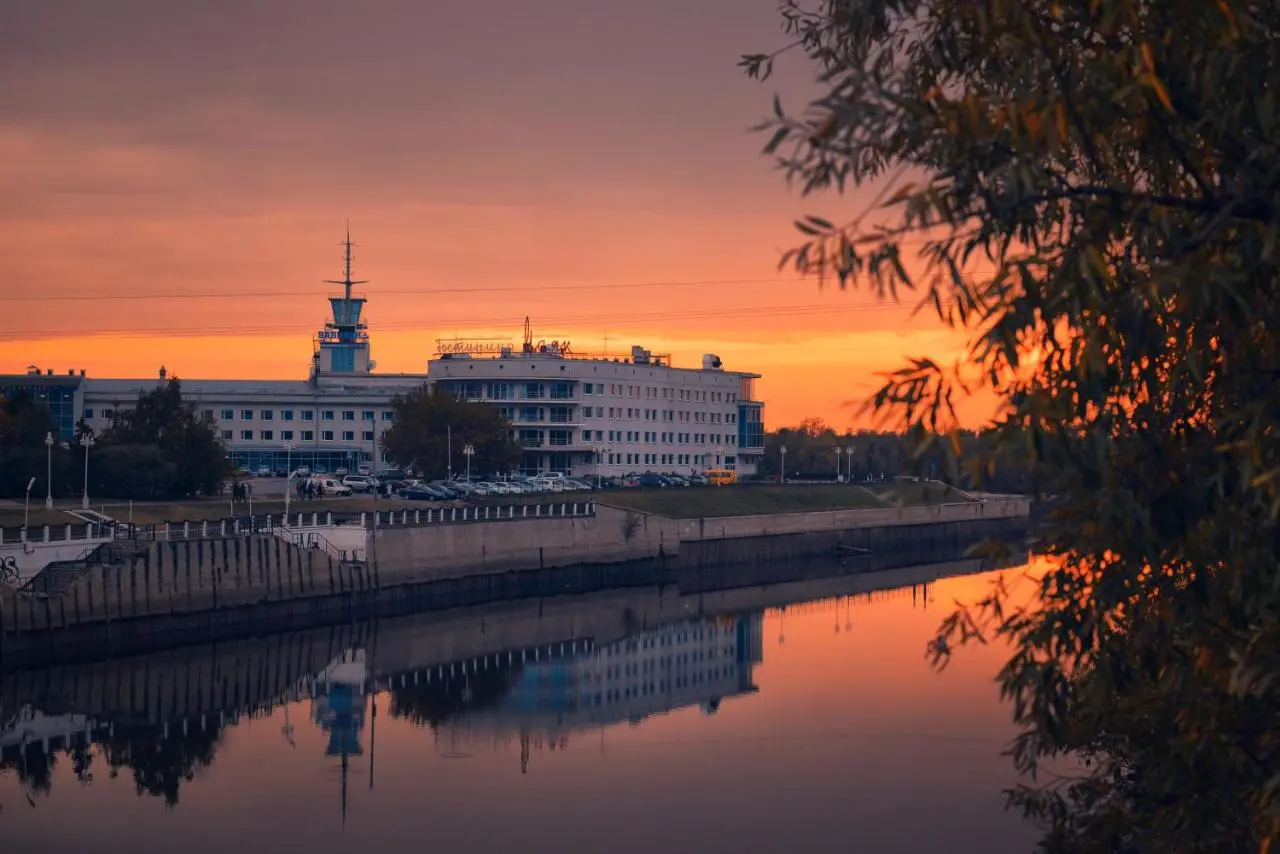 Омск: Отель Маяк корпус Омь