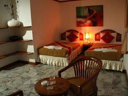 Кату: Paradise Resortel