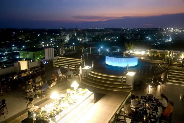 Районг: Kameo Grand Rayong