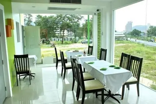Кату: Paradise Beach Resortel