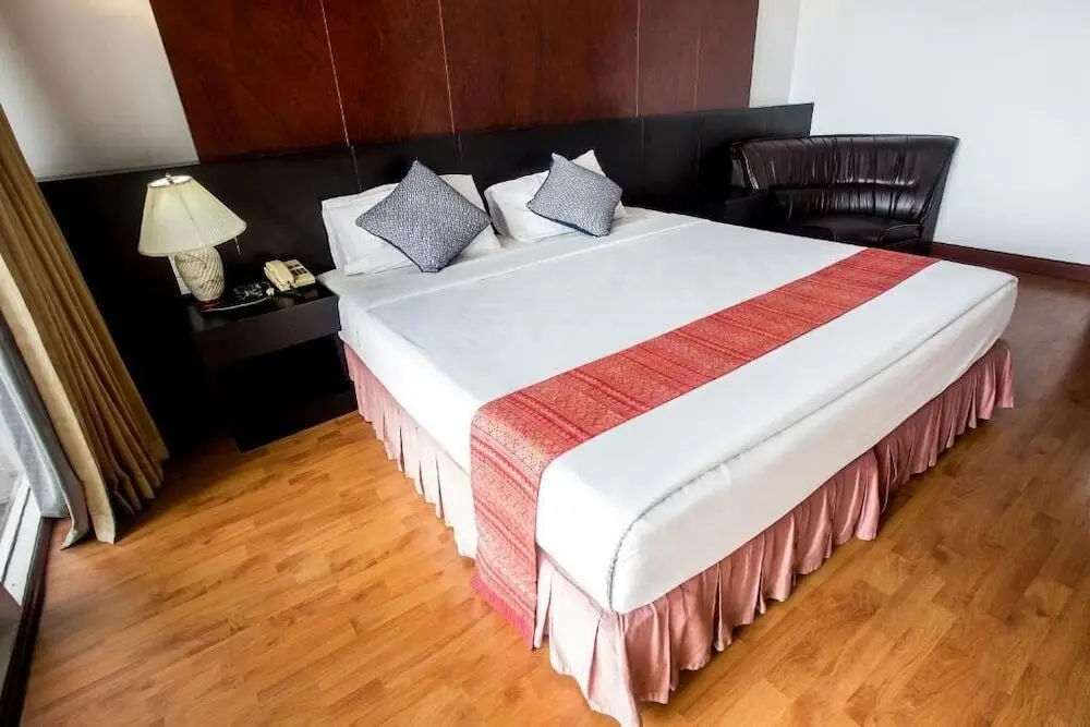 Пхитсанулок: Pailyn Hotel Phitsanulok