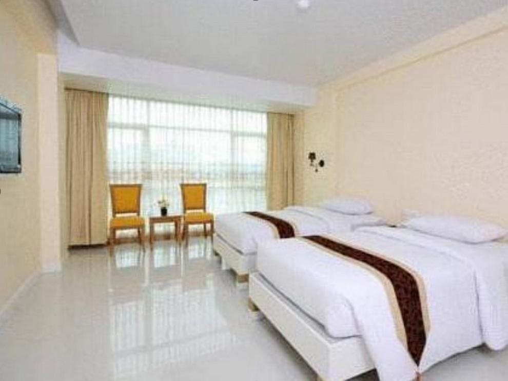 Бангкок: Aunchaleena Grand Hotel Wing B