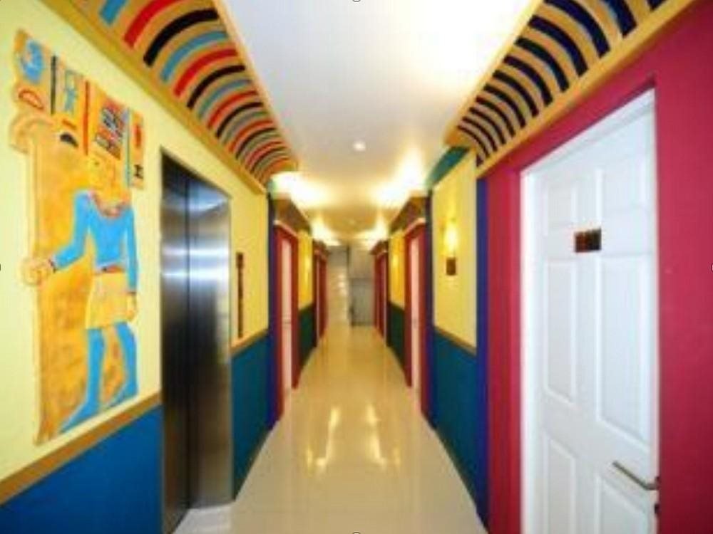 Бангкок: Aunchaleena Grand Hotel Wing B
