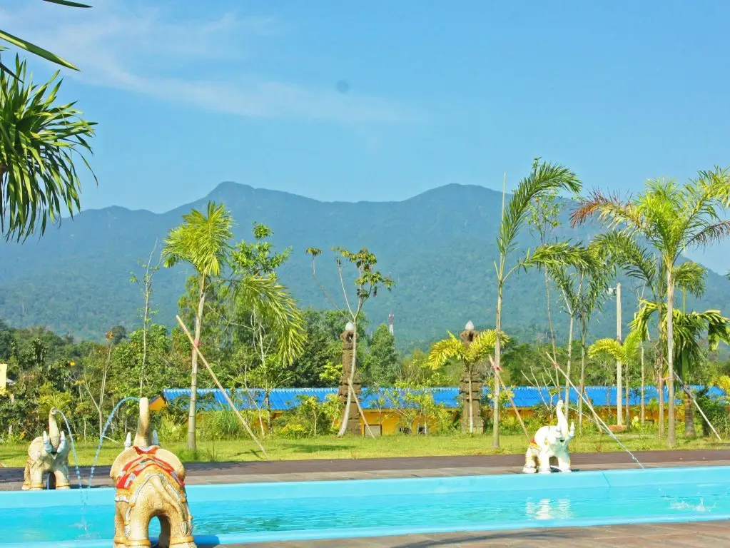 Понг Нам Рон: Iyara B.R. Resort Chantaburi