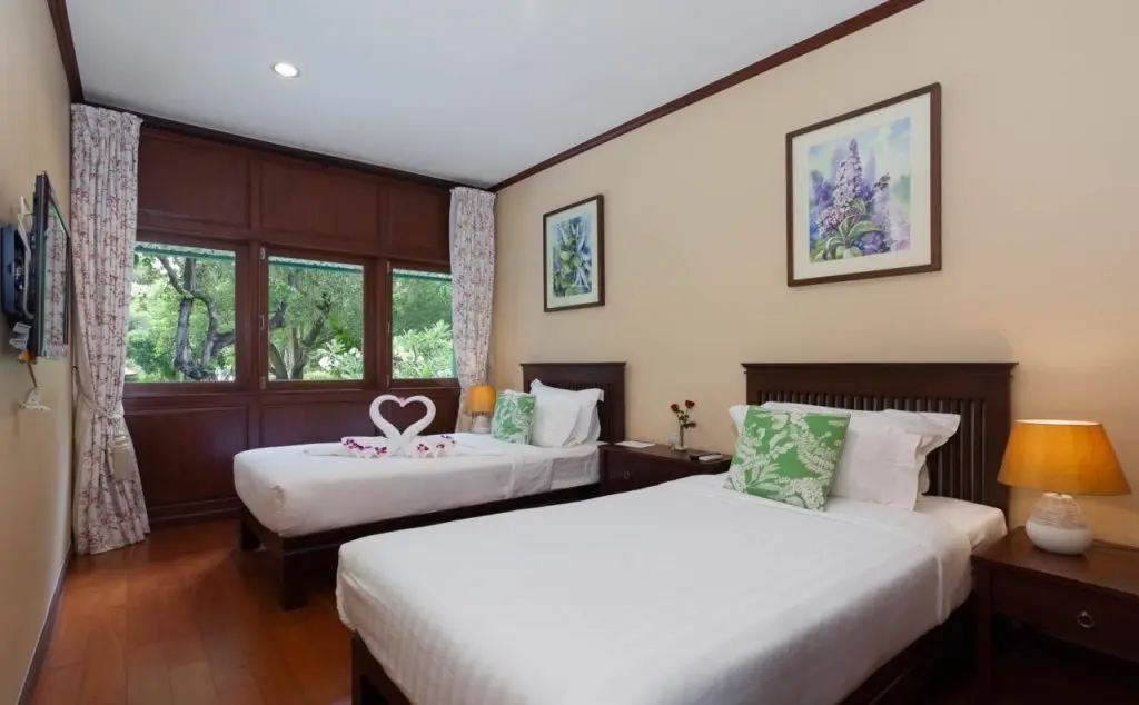 Чаам: Raya Resort Beach front - The Most Green Resort in Cha-am