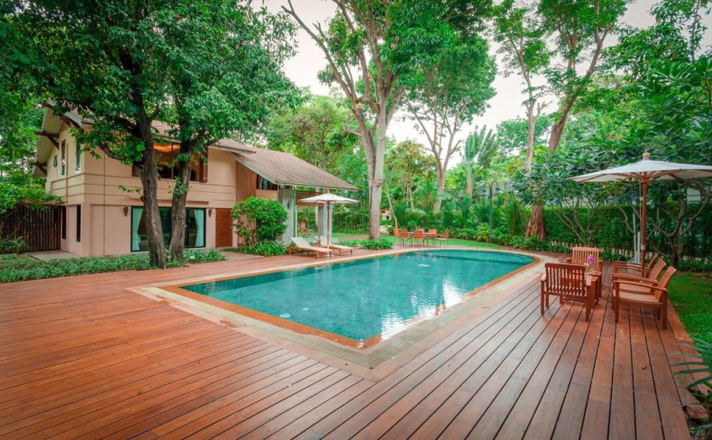 Чаам: Raya Resort Beach front - The Most Green Resort in Cha-am