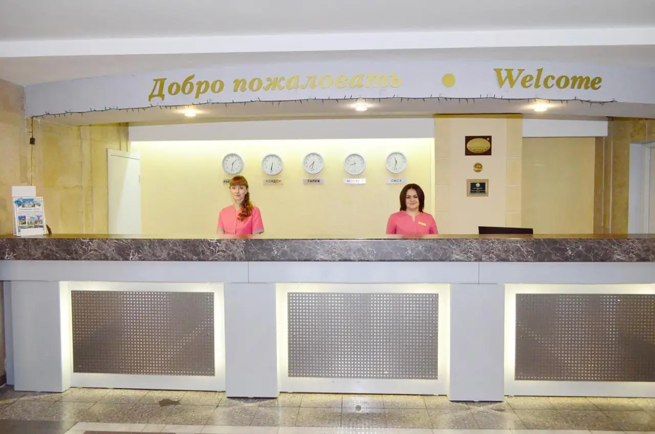 Омск: Гостиница Молодежная