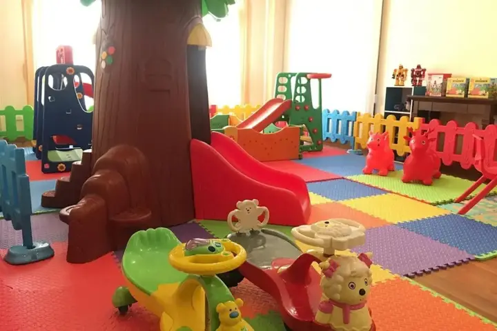 carousel image 5