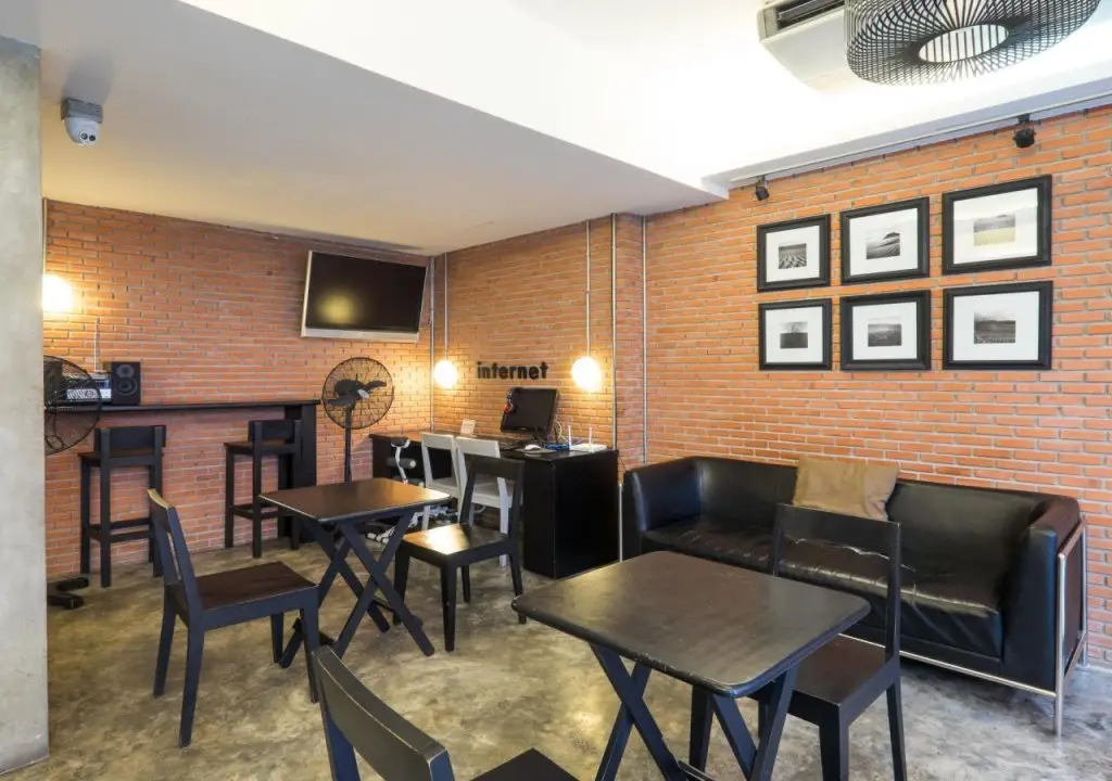Бангкок: DI Place Hotel