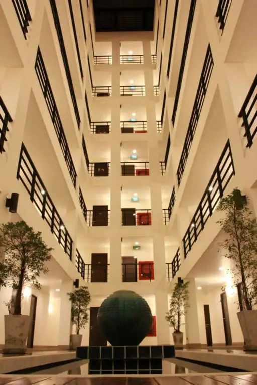 Бангкок: The Atrium Ratchada 13