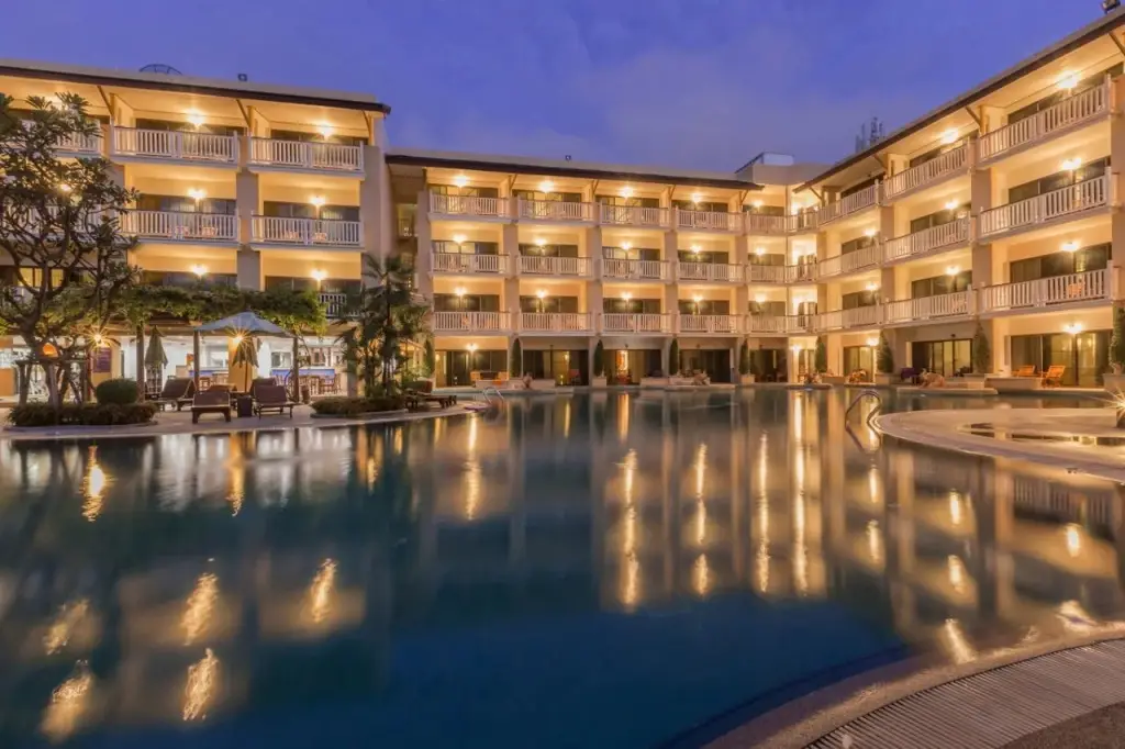 Thara Patong Beach Resort & Spa — фото 1