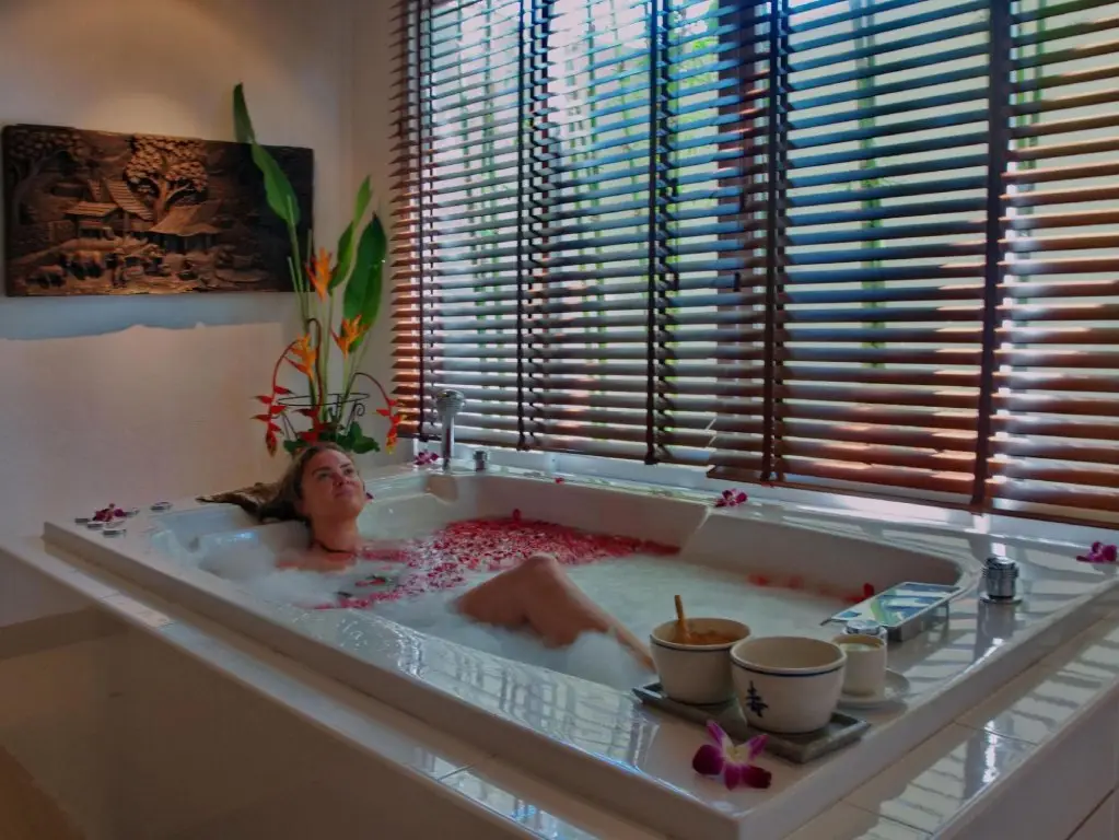 Пхукет: Thara Patong Beach Resort & Spa